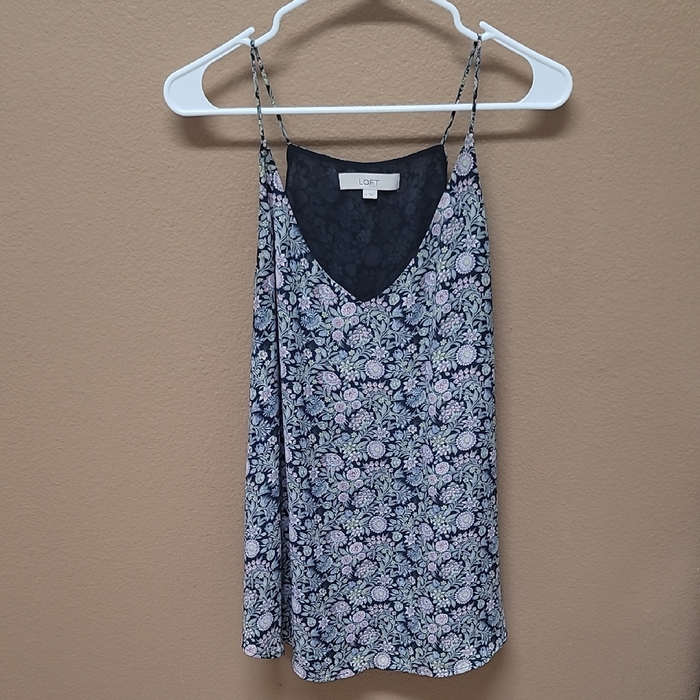 LOFT Floral Camisole 💮